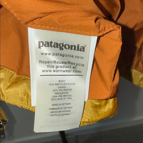 Patagonia Quilted Insulated Jacket - Mustard - Picture 5 of 5
